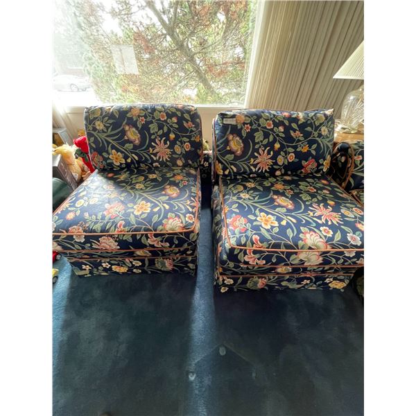 Floral Fabric Couch 90L x 35D Nice Condition