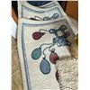 Image 3 : Eatons Kids Carpets Nylon x 3 Pieces 34 x 58L Garbage Can Garbage Can & Hook Rug