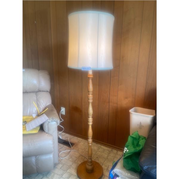 Vintage Oak Reading Lamp 58T