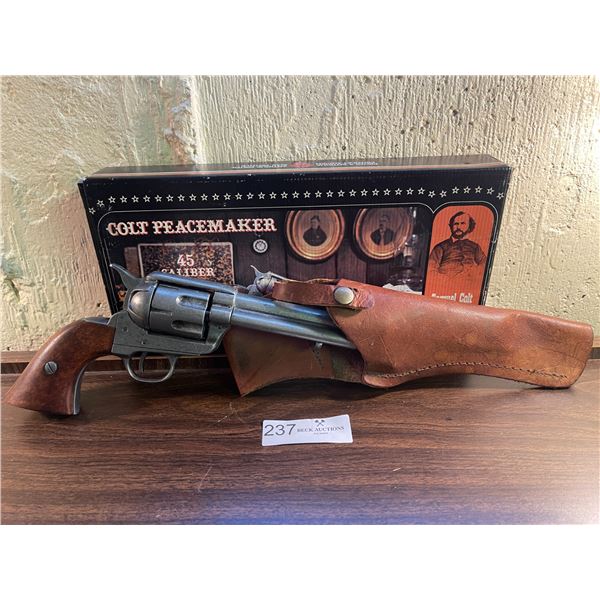 Colt 45 Replica Gun - Maid in Spain Leather Holster