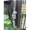 Image 1 : Garden Decor Carvings