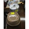 Image 1 : POPCORN MAKER & LOT OF BROWN PLATES