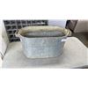 Image 1 : GALVANIZED METAL WASH TUB