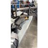 Image 8 : SKILSAW COMPOUND MITER SAW AND 3 MITRE BOXES