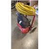 Image 1 : PIONEER 1 GALLON AIR COMPRESSOR WITH HOSE WORKING