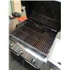 Image 3 : WEBER PROPANE 3 BURNER BBQ