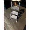 Image 2 : 3 STEP PAINTERS LADDER