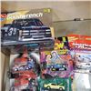 Image 2 : LOT OF DIE CAST COLLECTIBLES AND MODEL TRUCK