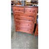 Image 2 : GREEN RIVER MODERN 6 DRAWER DRESSER AND MATCHING 3 DRAWER NIGHTSTAND