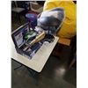 Image 1 : BOX OF ELECTRIC KNIFE, KESLER SIGNED PHOTO, 2 LAMPS AND RUG