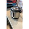 Image 2 : INSTANT POT DUO PLUS MULTI-USE PRESSURE COOKER 9 IN 1 TESTED AND WORKING - RETAIL $199