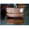 Image 3 : LANE CEDAR CHEST