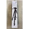 Image 1 : INSIGNIA 58" LIGHTWEIGHT TRIPOD