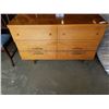 Image 2 : VINTAGE 6 DRAWER DRESSER