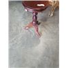 Image 2 : ROUND CARVED CLAWFOOT END TABLE