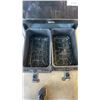 Image 4 : ULTIMA COSA PRESTO LUXE 8.5QT DUAL AIR FRYER TESTED AND WORKING USED  - RETAIL $299