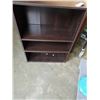 Image 2 : BROWN SHELVING UNIT