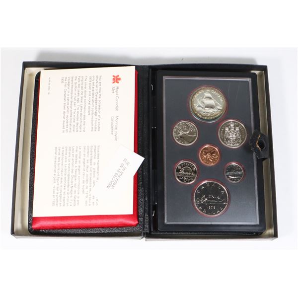 #68 1979 CANADIAN $1 DOLLAR SILVER COIN SET DOUBLE