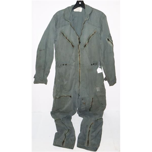 #195 VIETNAM WAR UNITED STATES AIR FORCE COVERALLS