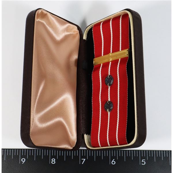 #253 CANADIAN FORCES DECORATION MEDAL BOX/RIBBON