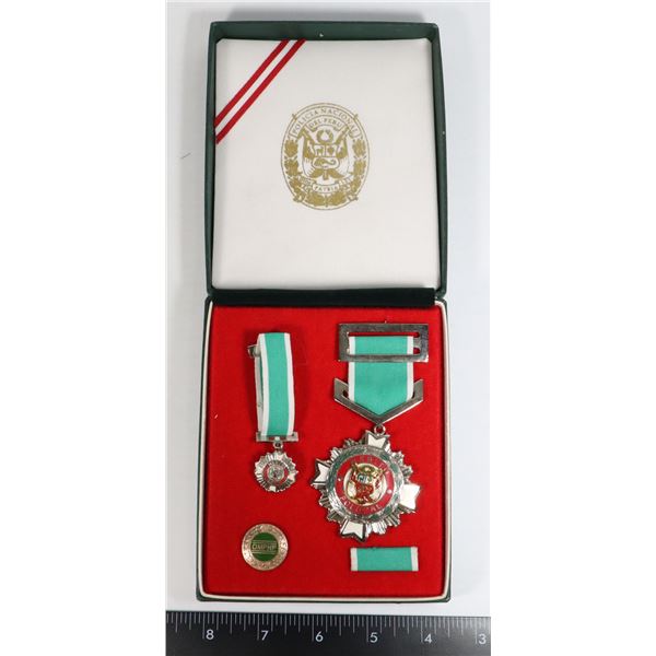 #255 CASED PERU PERU MERITO POLICIAL MEDAL CASED