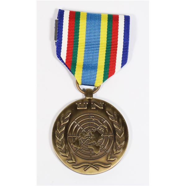 #285 UN UNITED NATIONS MINURCA MEDAL AFRICA 1998