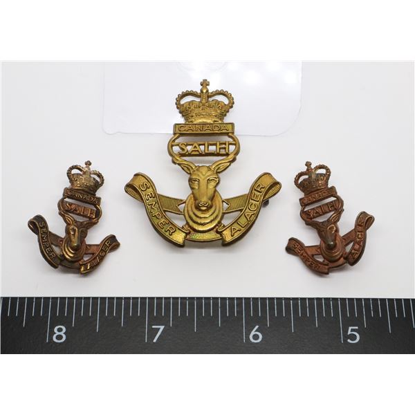 #397 SOUTH ALBERTA LIGHT HORSE CAP BADGE + COLLARS