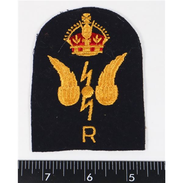 #501 WW2 KINGS CROWN INSIGNIA