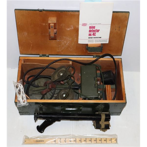 BRITISH COMMONWEALTH MINE DETECTOR NO.4C W/