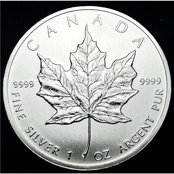2012 Canada $5 Maple Leaf 1 ozt .9999 Silver