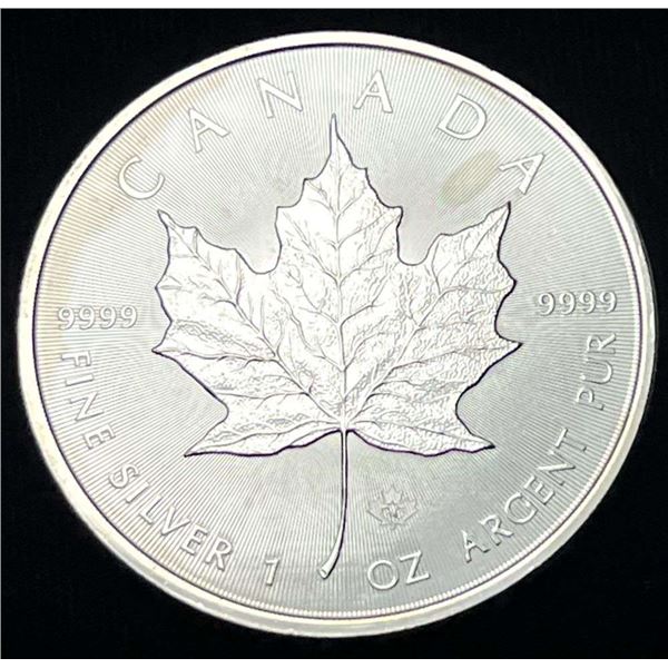 2014 Canada $5 Maple Leaf 1 ozt .9999 Silver