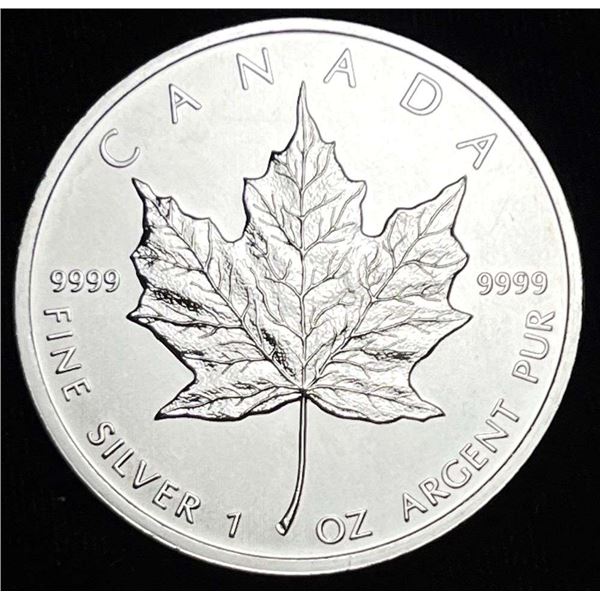 2012 Canada $5 Maple Leaf 1 ozt .9999 Silver
