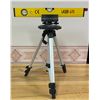 Image 2 : Laser leveler w/ tripod & case - model: laser670