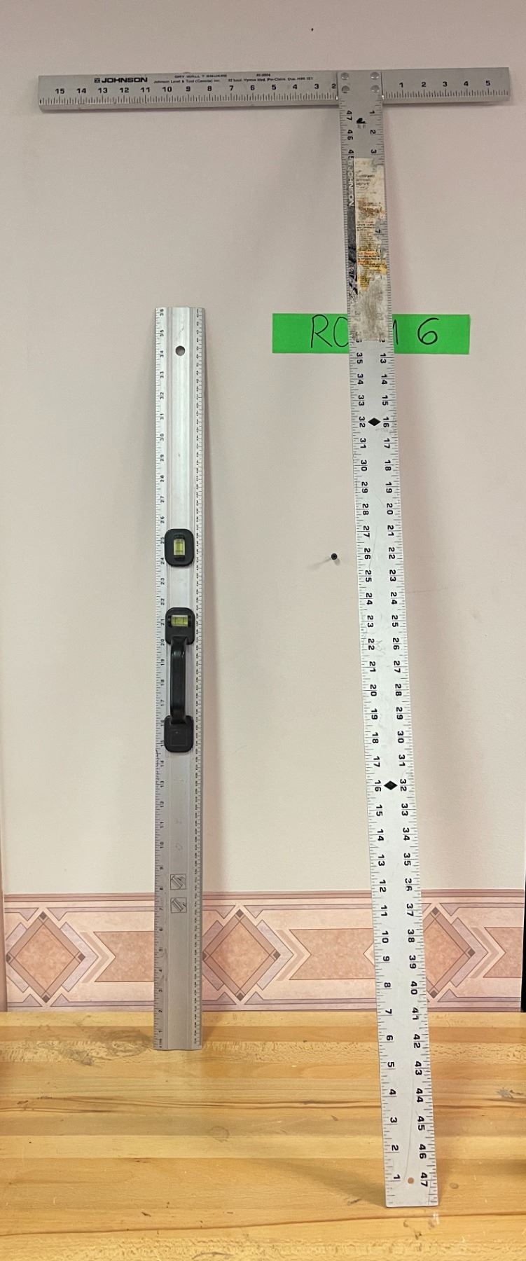 Drywall Ruler Group of 2 jerry cans ( 5L & 10L) w/ Johnson Aluminum Drywall T Square ...