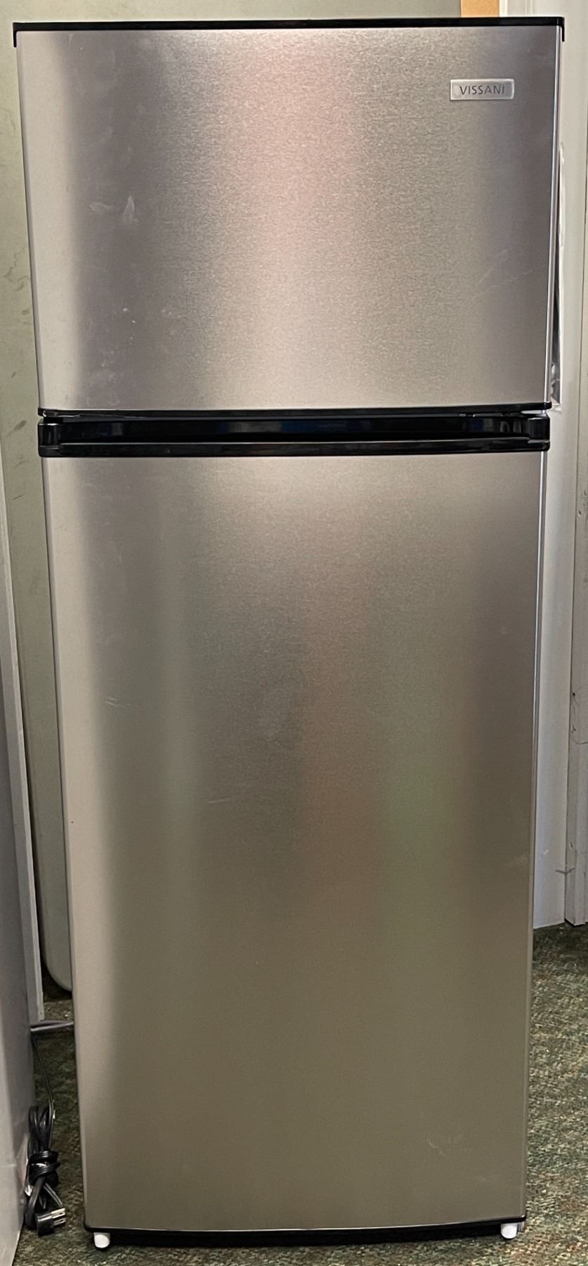Vissani 7.1 cu. ft. Top Freezer Refrigerator in Stainless Steel Look