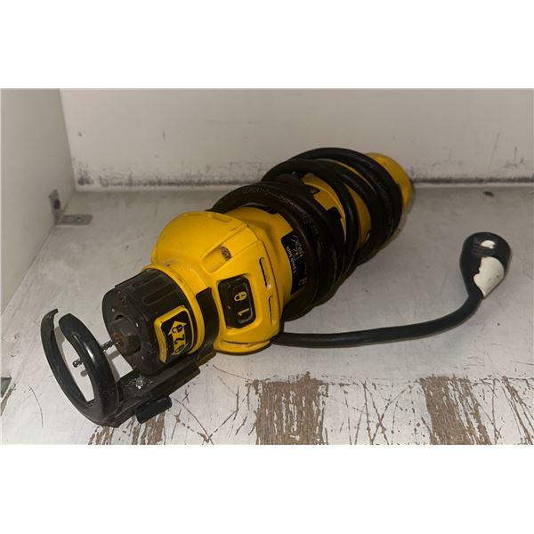 Dewalt - cut-out tool - model: DW660