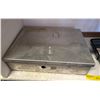 Image 3 : Group of 2 - includes Paragon day timer switch - model: 7217-00 & splitter box enclosure