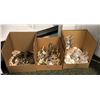 Image 1 : Group of 3 decorative chandelier ceiling fixtures -