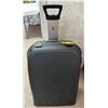 Image 2 : Group of 2 Heys travel luggage bags