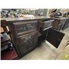 Image 2 : Vintage set dec 2 drawer sideboard approx. 53in 19in