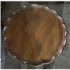 Image 1 : Antique oak coffee table 25in DIA