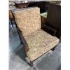 Image 1 : Oak vintage lounge chair