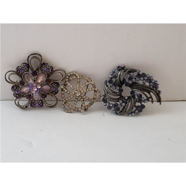 LOT OF 3 VINTAGE BROOCHES