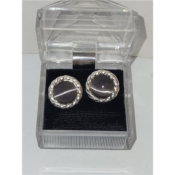 FAUX PURPLE CATS EYE CLIP ON EARRINGSVINT