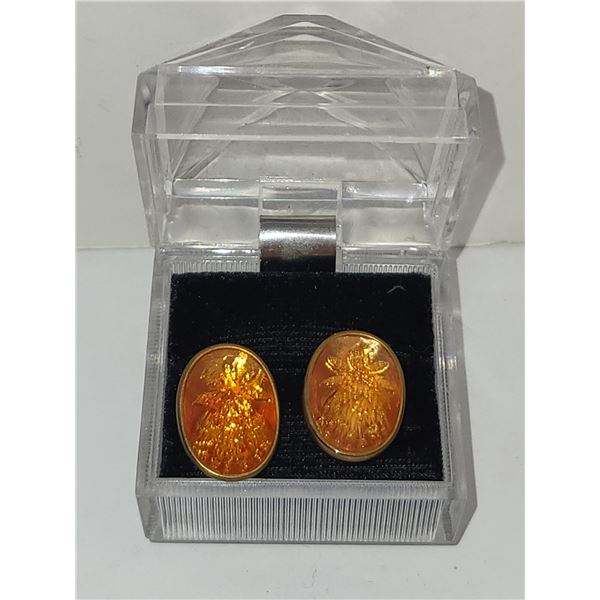 VINTAGE AMBER RESIN CLIP ON EARRINGS