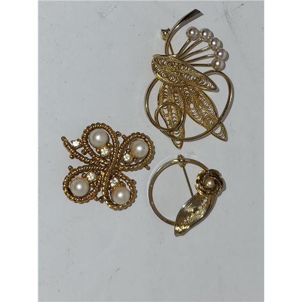 LOT OF 3 VINTAGE BROOCHES