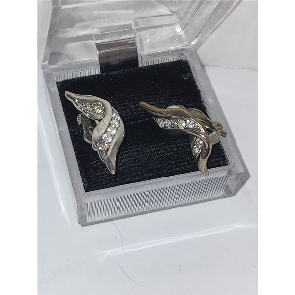 LOT OF RHINESTONE CLIP ON EARRINGS