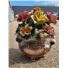 Image 2 : MASSIVE LARGE CAPODIMONTE FLORAL CENTREPIECE