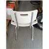 Image 2 : BATH TUB ASSIST BATHING CHAIR