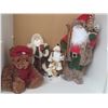 Image 1 : LOT OF CHRISTMAS STAND UP DECOR
